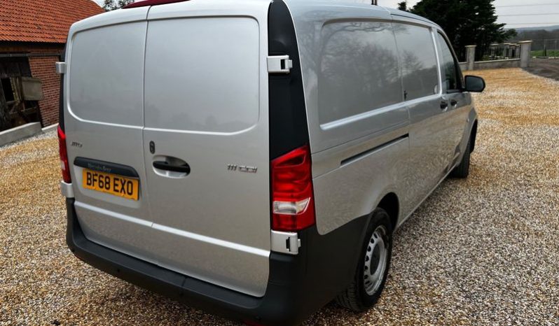 
								MERCEDES BENZ VITO 111CDI full									