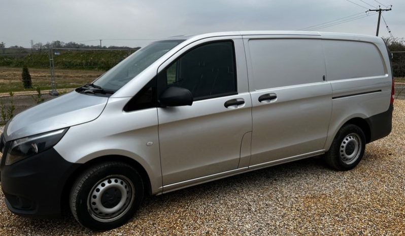 
								MERCEDES BENZ VITO 111CDI full									